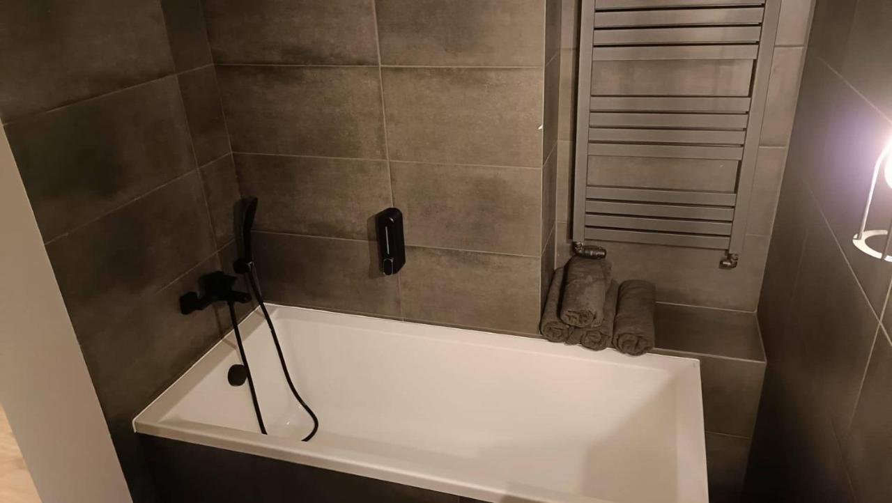 Loft Szewska 6 - Old Town - Parking Free Apartment Torun Bagian luar foto